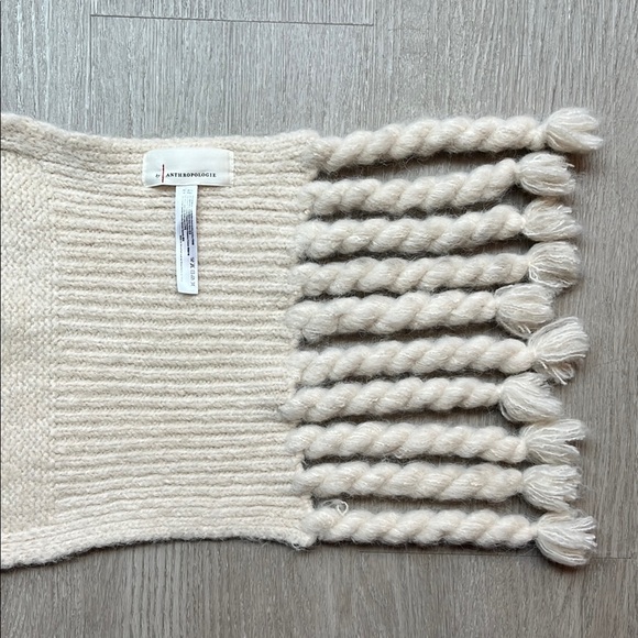 Anthropologie Cream Textured Scarf - Picture 3 of 3